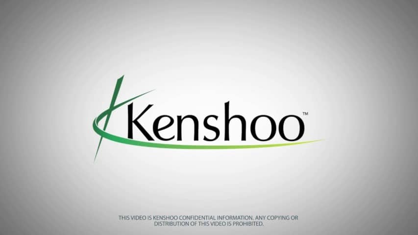 לוגו Kenshoo עם כיתוב ירוק ושחור עם עיצוב קשת מסוגנן.